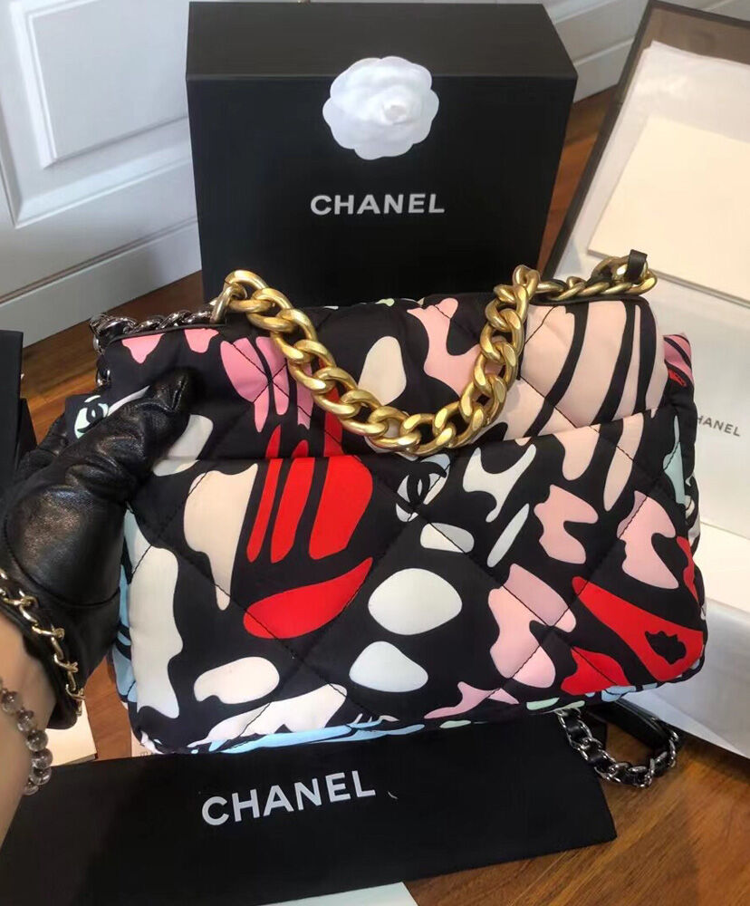 Chanel 19 Handbag