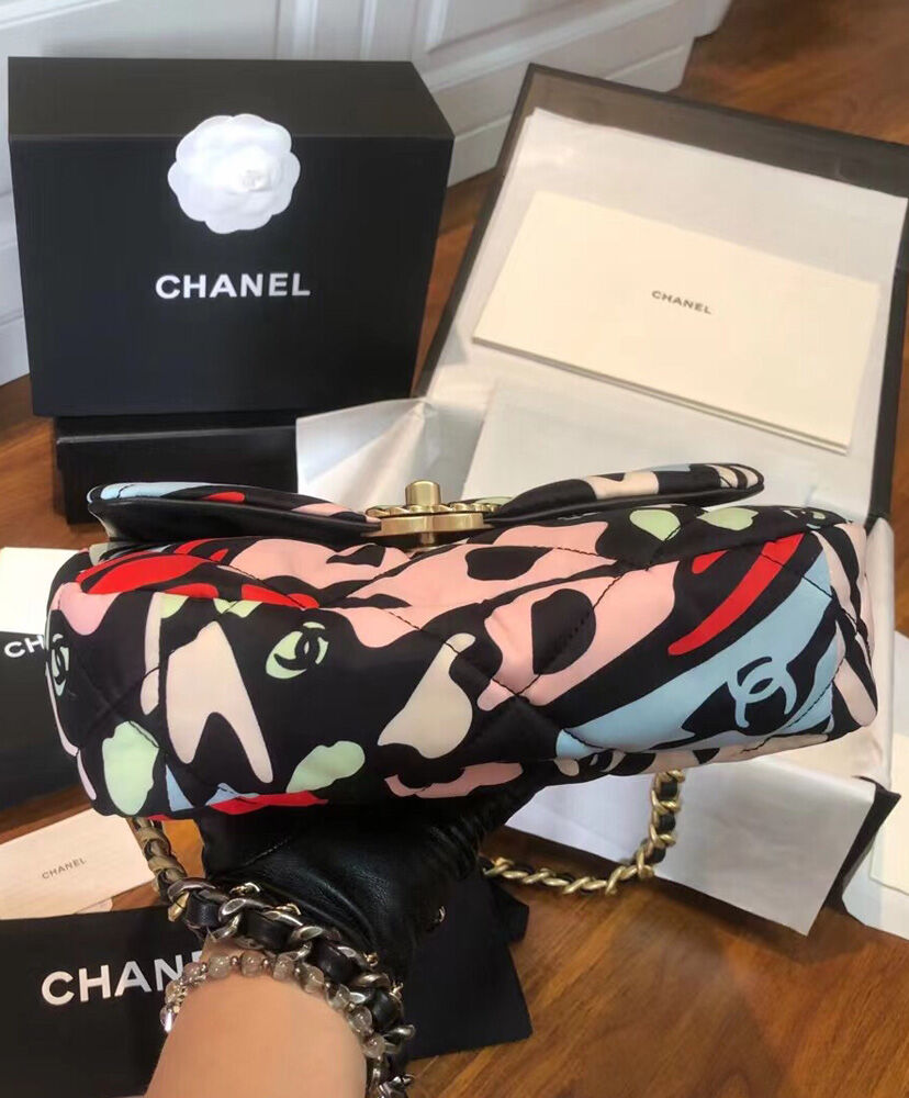 Chanel 19 Handbag