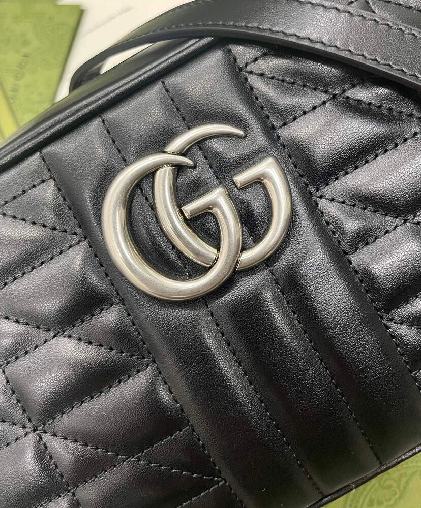 GG Marmont Small Shoulder Bag