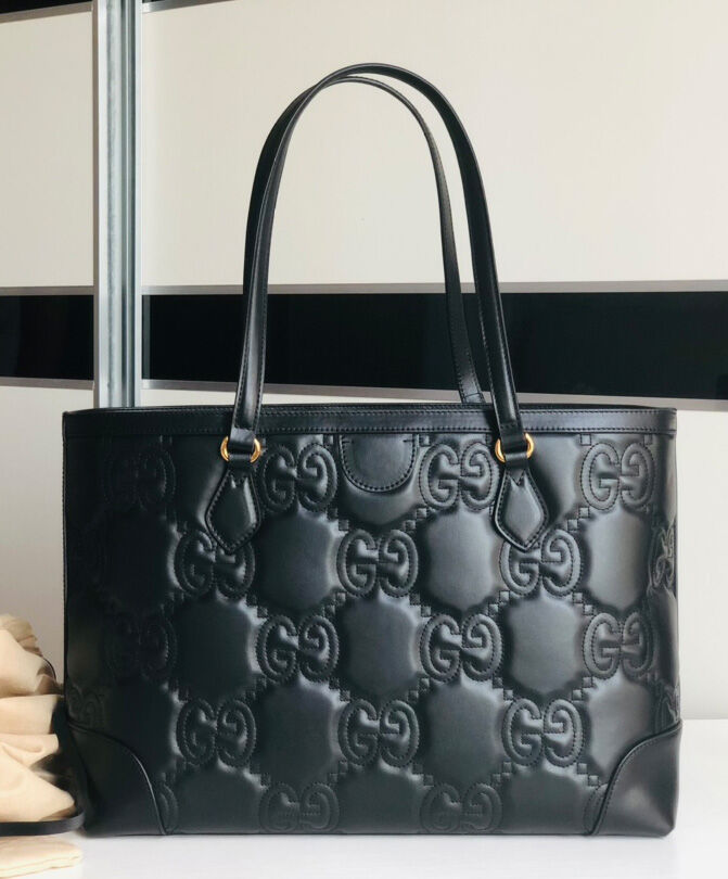 GG Matelasse Leather Medium Tote