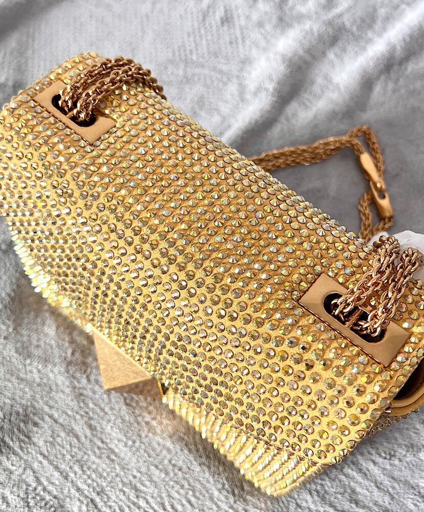One Stud Embroidered Bag With Chain