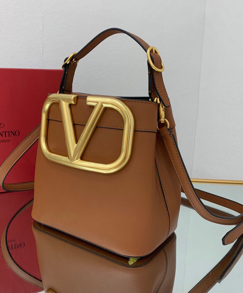 Supervee Leather Bucket Bag