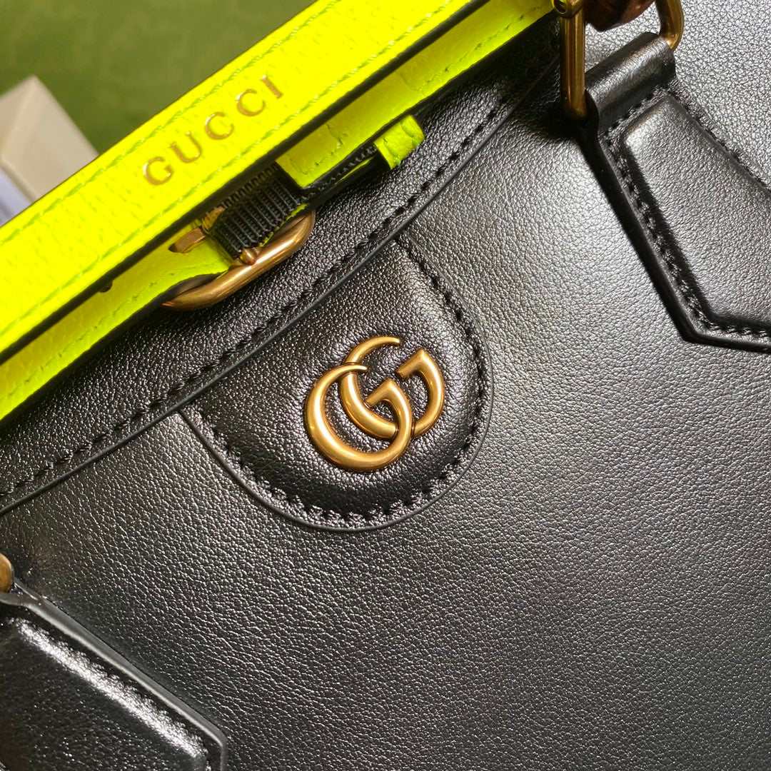 Gucci Diana Medium Tote Bag