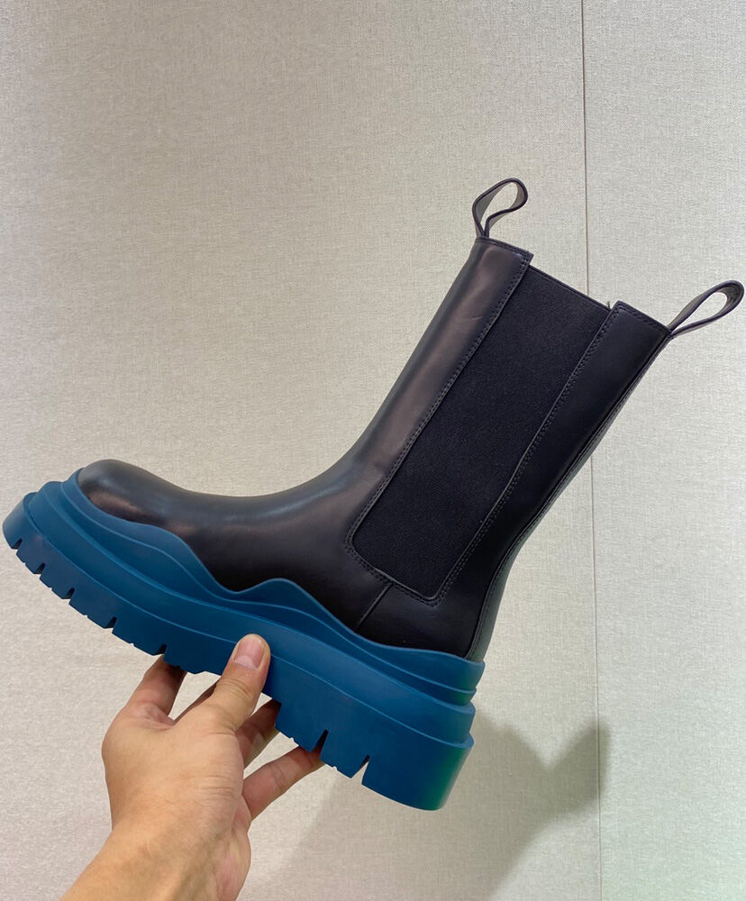 Tire Rubber-trimmed Leather Chelsea Boots