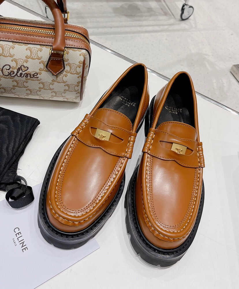 Margaret Penny Chunky Loafer In Polished Bull