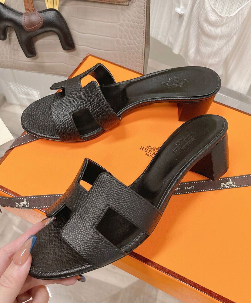 Oasis Sandal