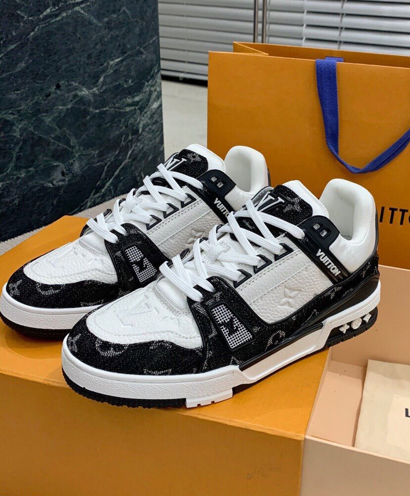 LV Trainer Sneaker