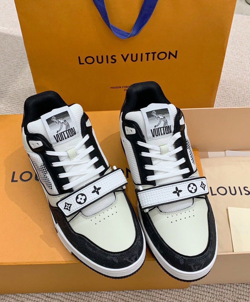 LV Trainer Sneaker