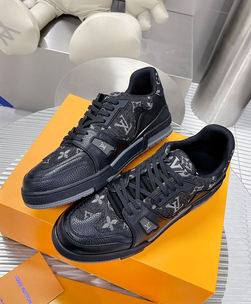 LV Trainer Sneaker