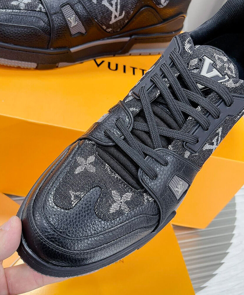 LV Trainer Sneaker