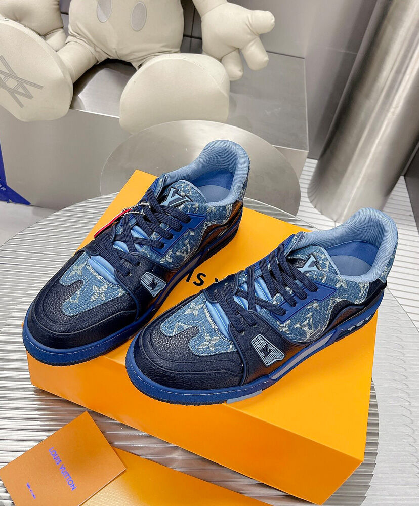 LV Trainer Sneaker