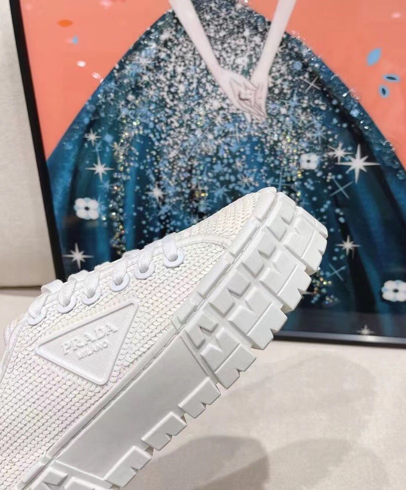 Double Wheel Sequin Sneakers