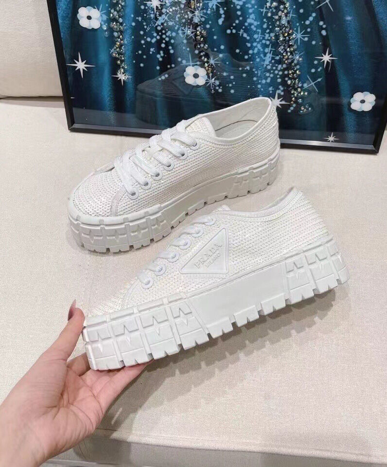 Double Wheel Sequin Sneakers