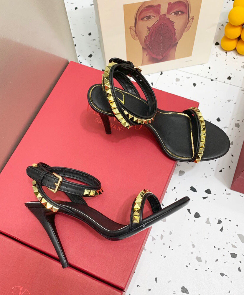 Rockstud No Limit 100 Nappa Leather Sandals